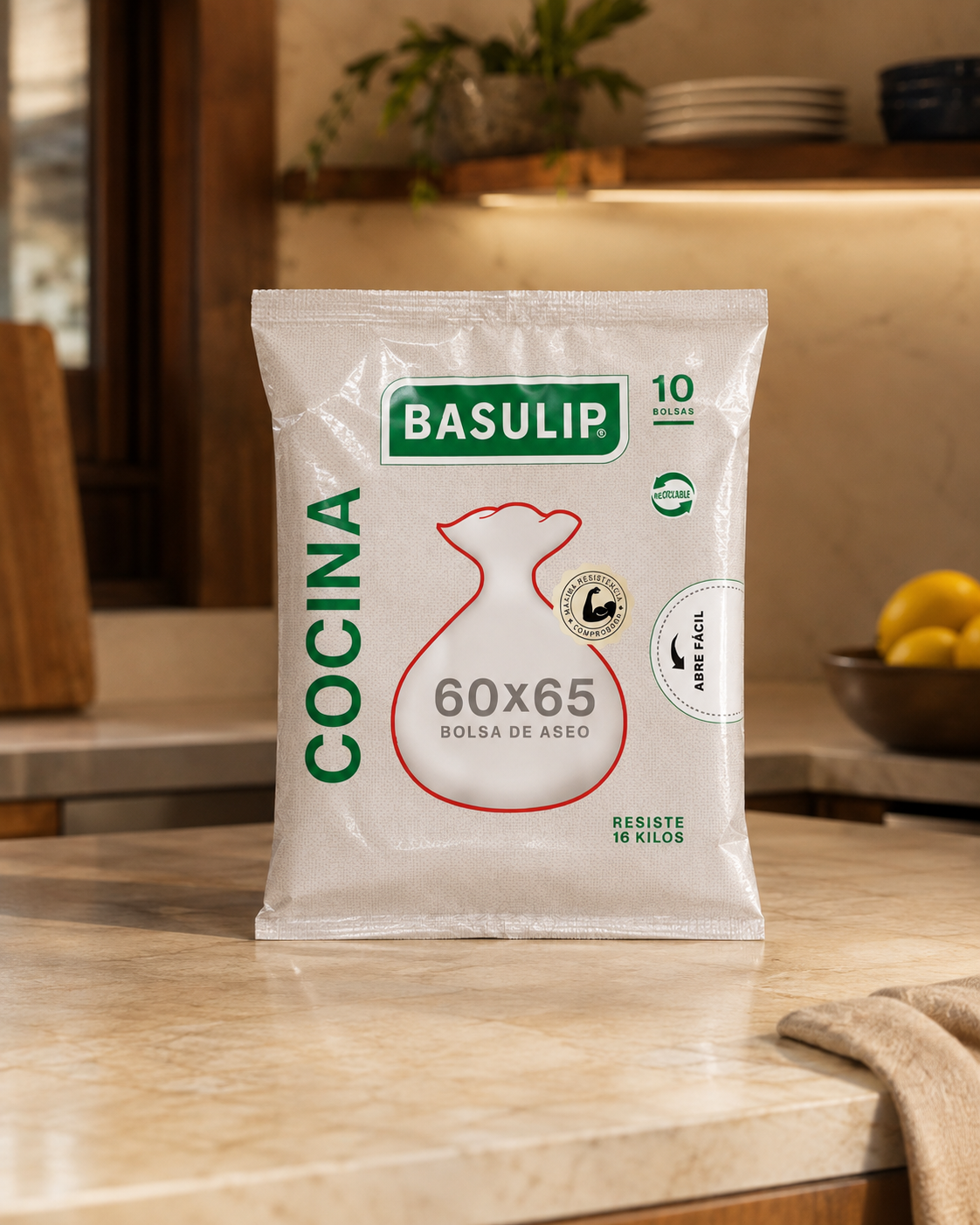 Envases frontal y posterior de la bolsa de aseo Basulip Cocina 60 por 65, en blanco y verde.