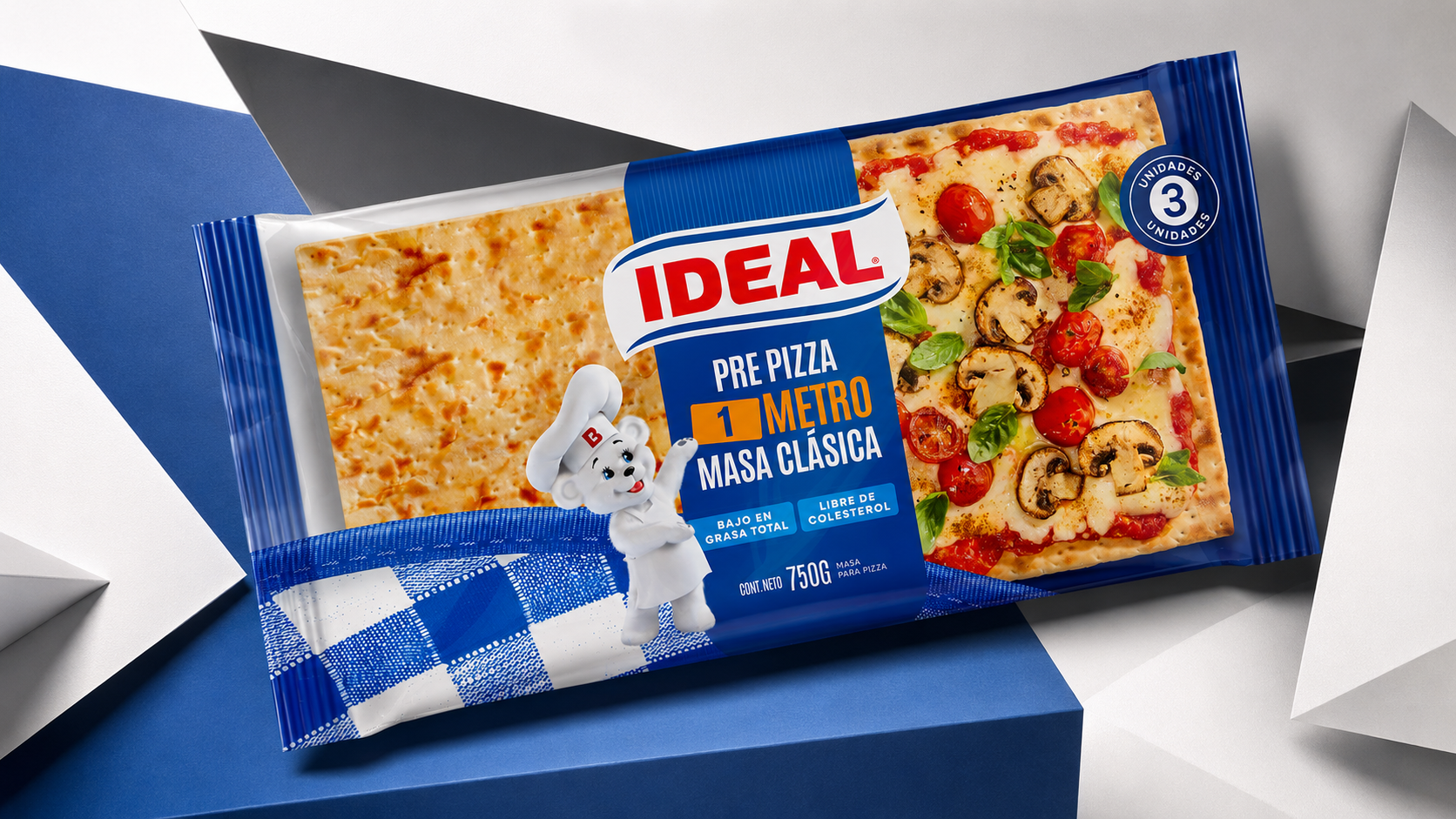 Ideal Pre Pizza Masa Clásica 1 Metro package with an overhead pizza photo and blue geometric background.