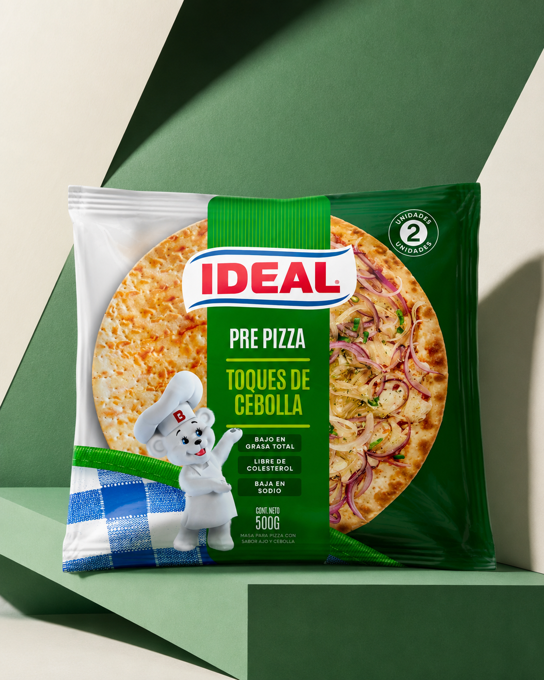 Envase verde Ideal Pre Pizza Toques de Cebolla con fondo geométrico verde.
