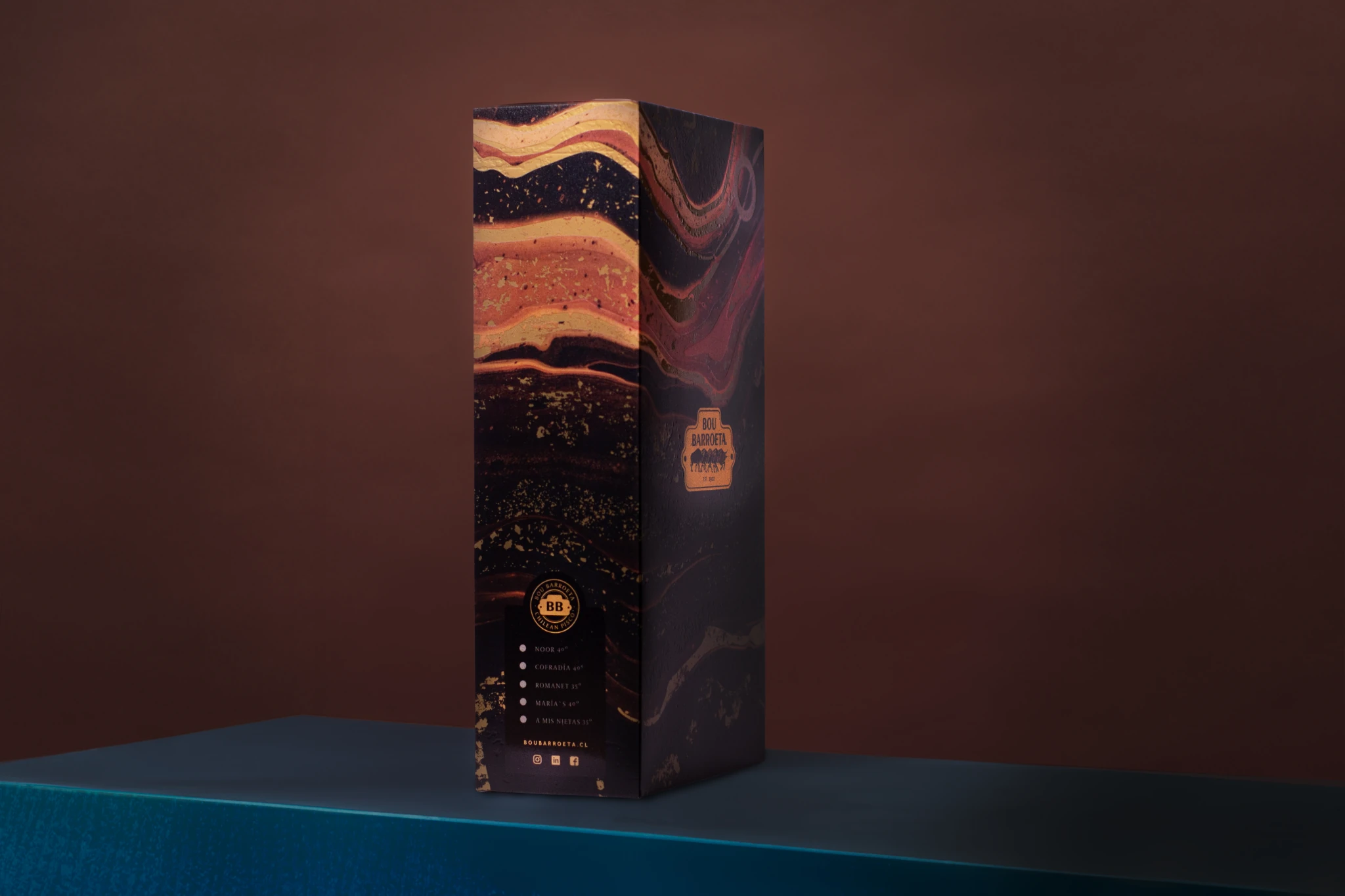 Vista en ángulo del estuche Edición Limitada Arte Mineral de Bou Barroeta.
