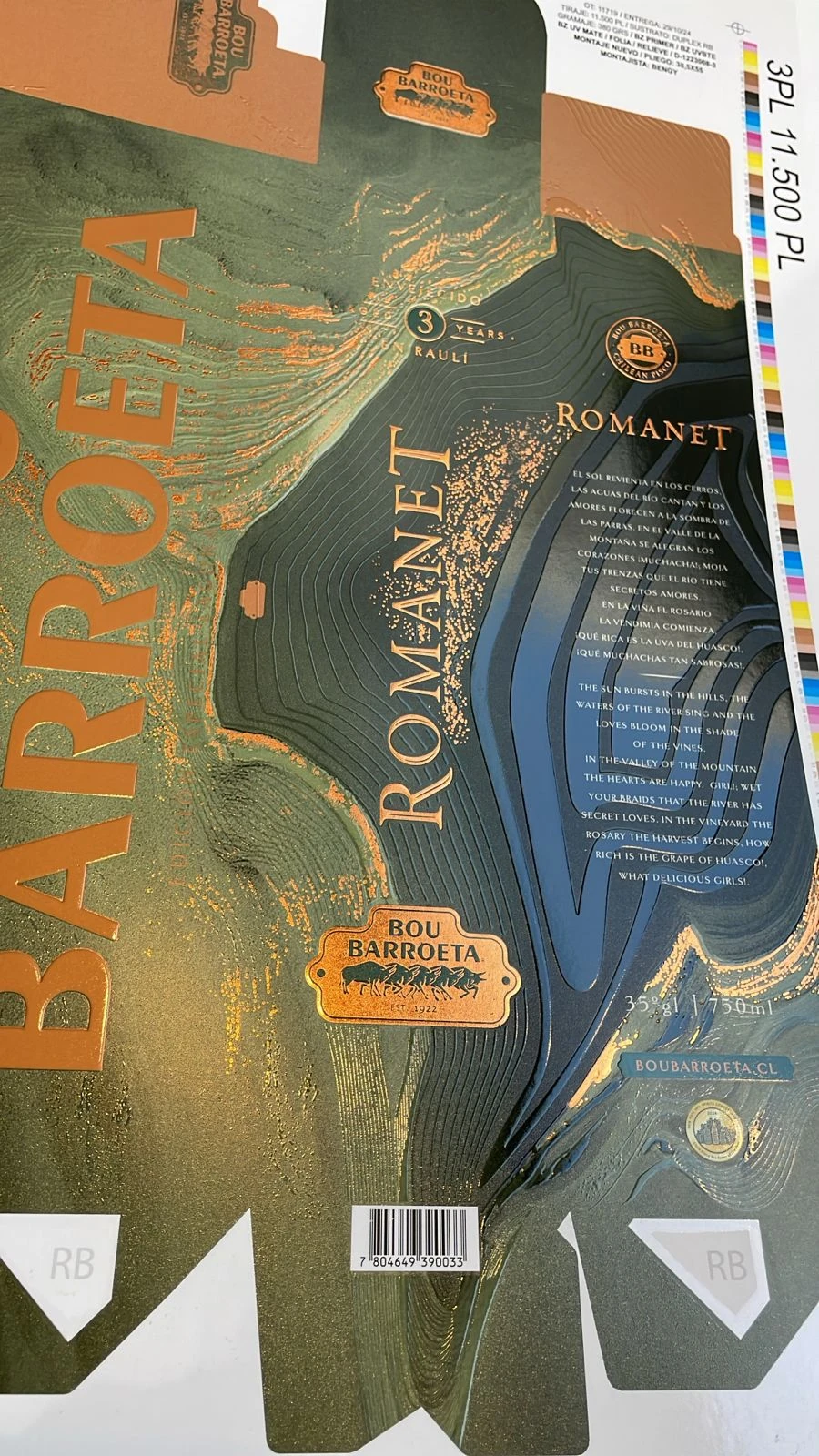 Prueba de imprenta de la etiqueta Romanet de Bou Barroeta, con guías de color y troquel.