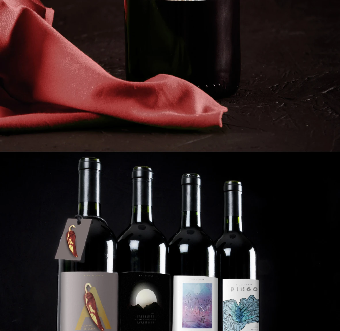 Cuatro botellas con etiquetas de estilos distintos sobre una superficie de corchos.