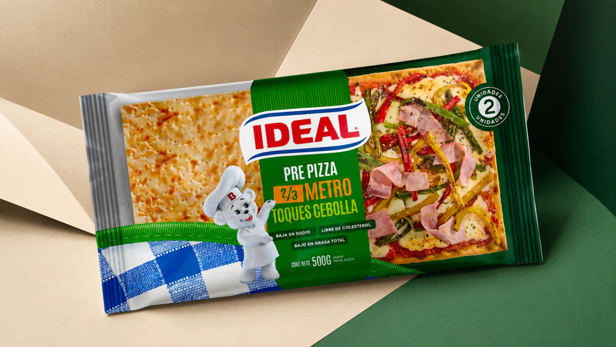 Envase Ideal Pre Pizza 2/3 Metro Toques de Cebolla con jamón, pimentones y espárragos.