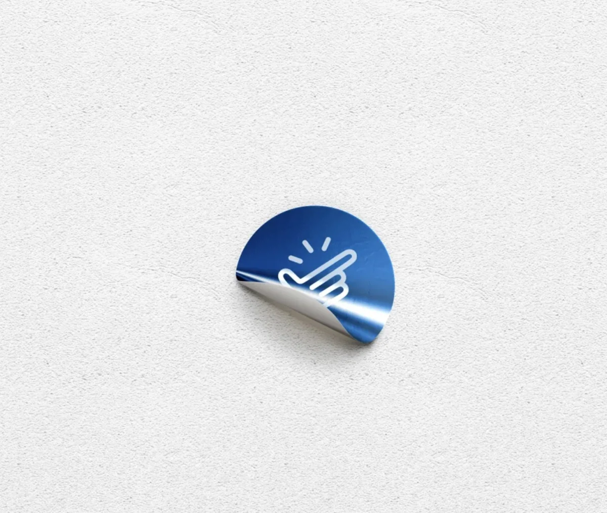 Tazón blanco de Eureka Labs sobre fondo azul con mensaje tipográfico